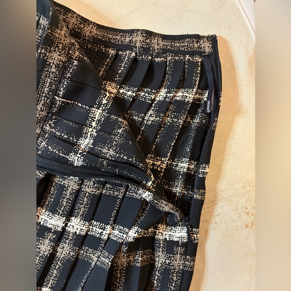 Armani Jeans Plaid Pleated Skirt with White and Tan Stripes - Picture 4 of 11